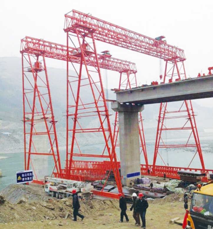 起重量100t跨度30m升高32m工程门机 葛洲坝集团第五工程有限公司自河(夹河)跨江桥项目部